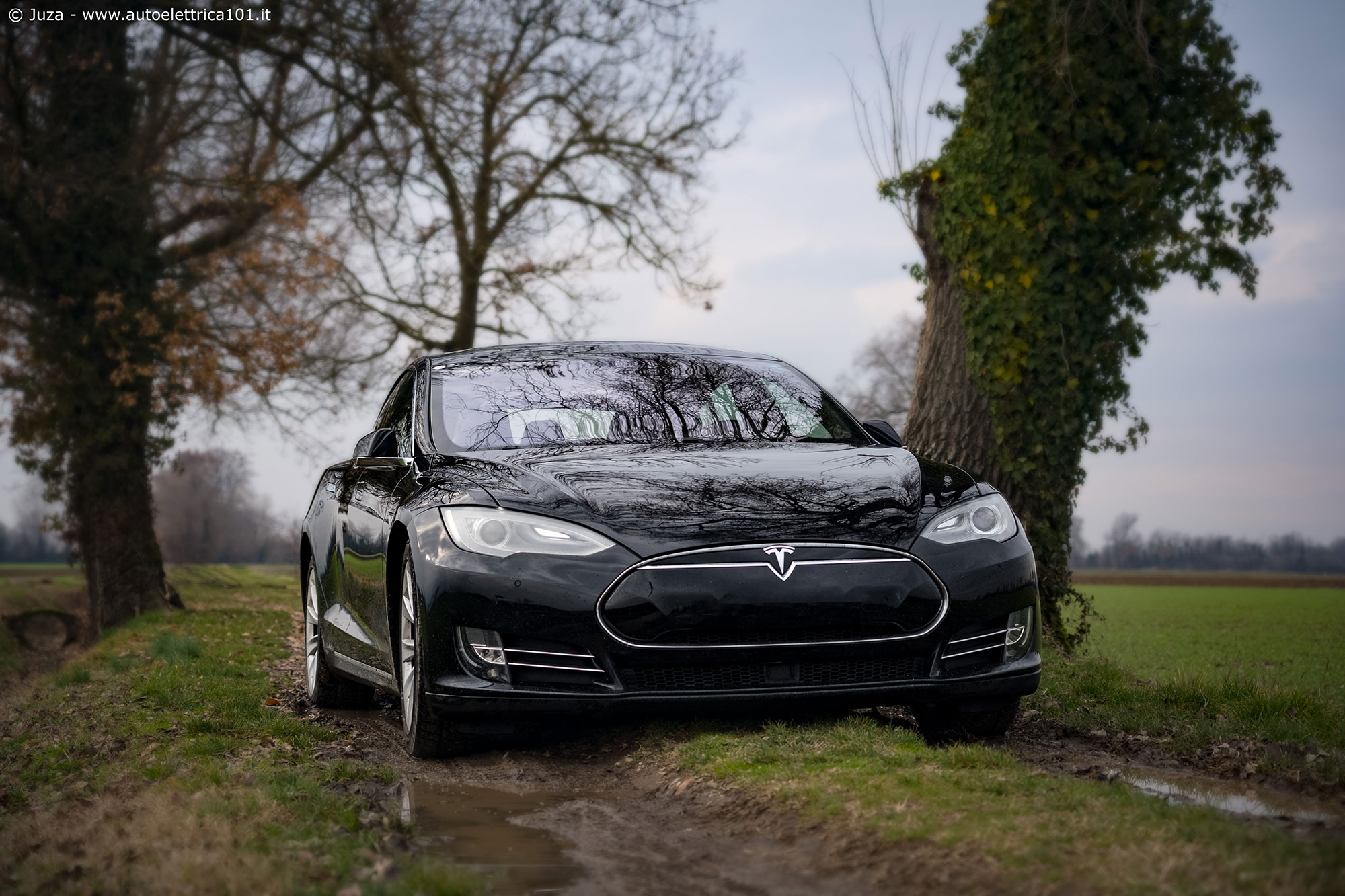 Recensione Tesla Model S P90D