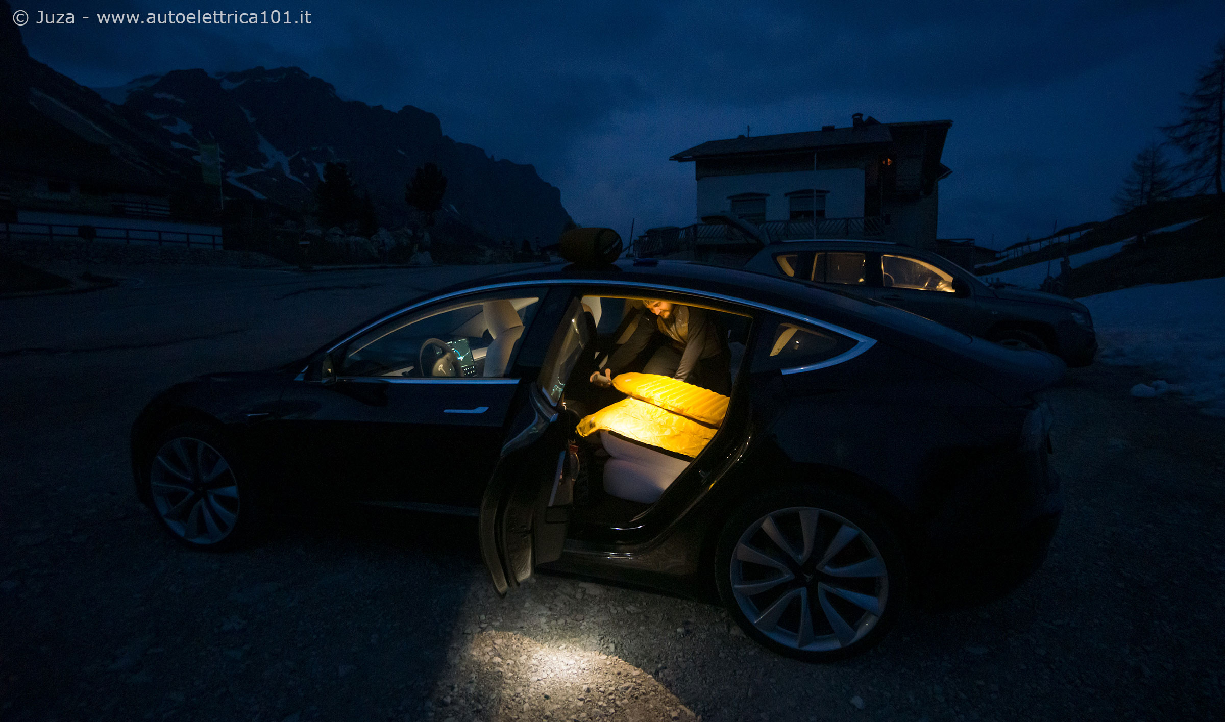Camper Tesla Model 3