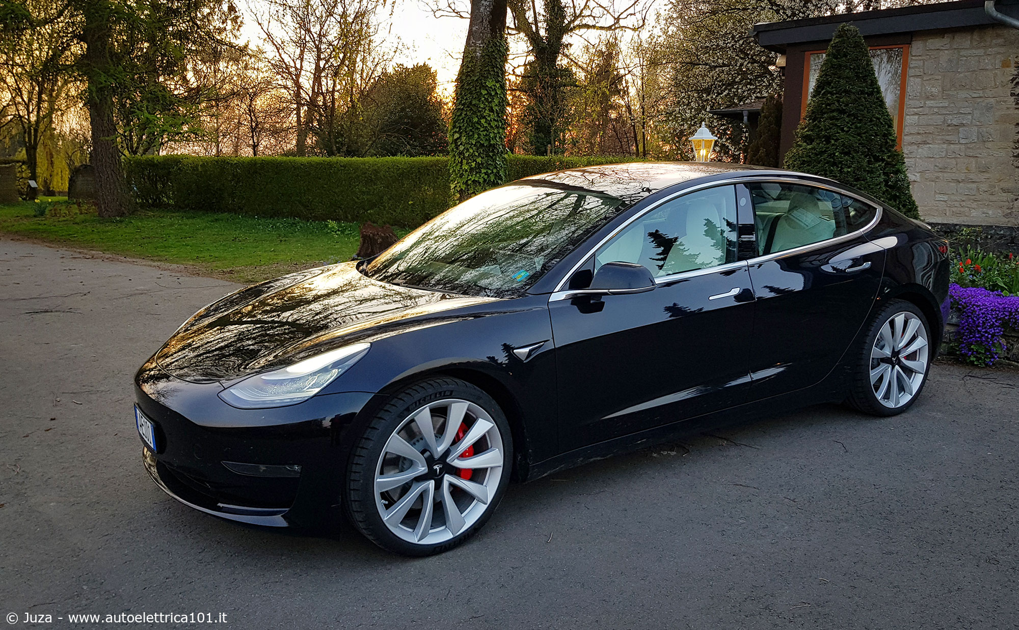 
Costo di mantenimento: Tesla Model 3 Performance