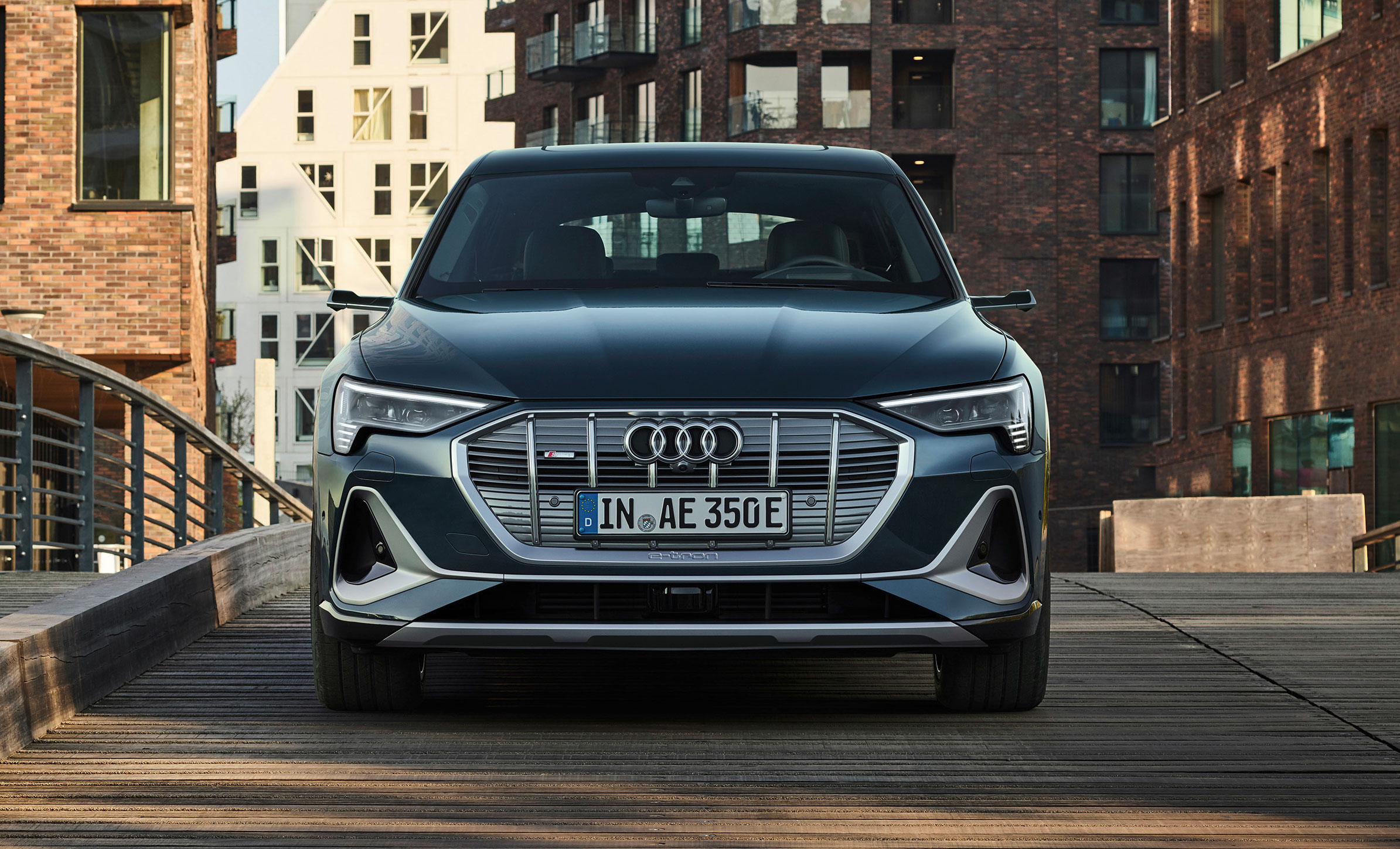 Audi E-Tron Sportback, vista frontale