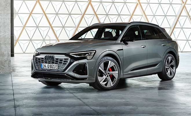 Audi Q8, laterale