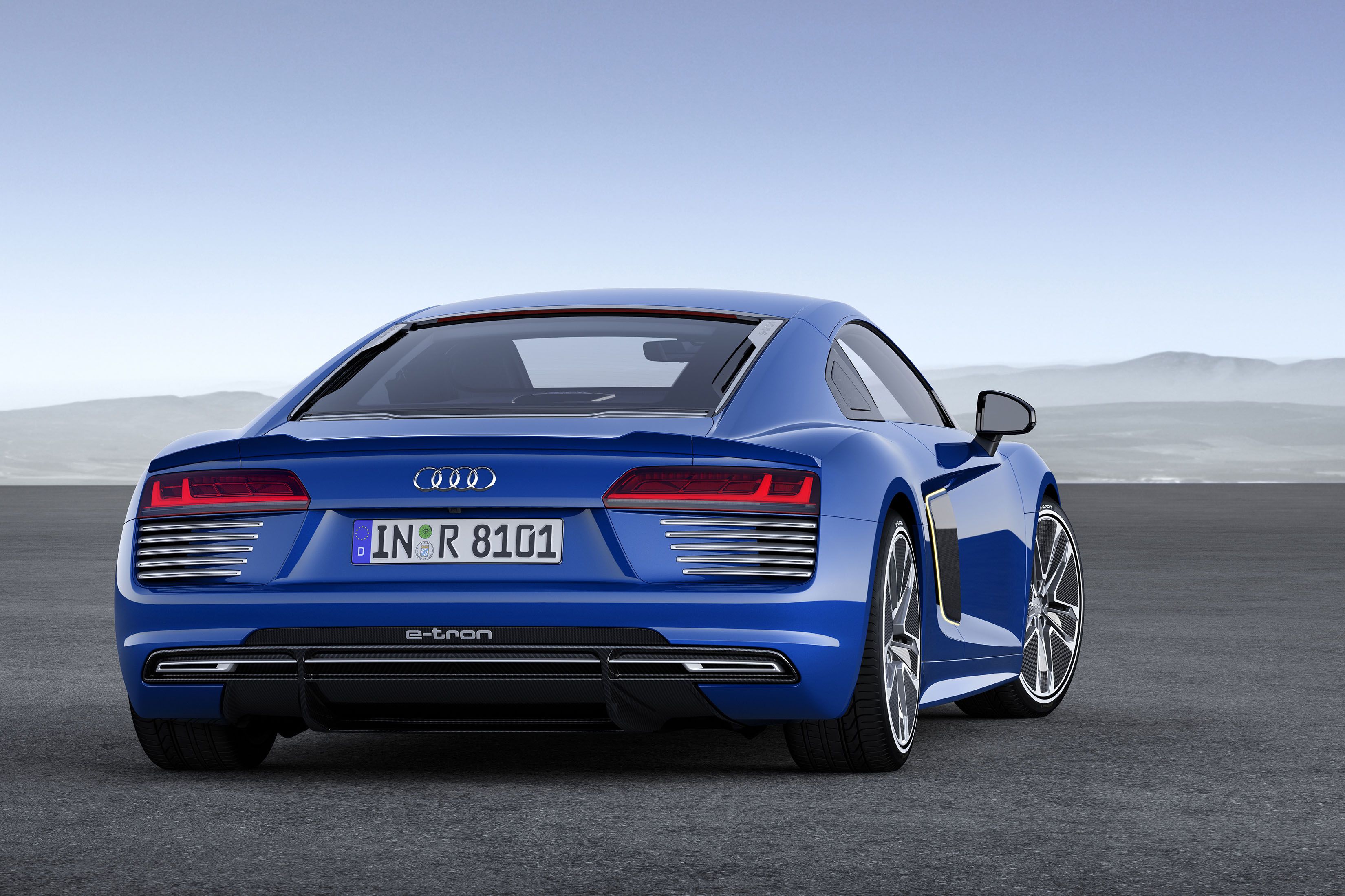 Audi R8 e-tron, vista posteriore