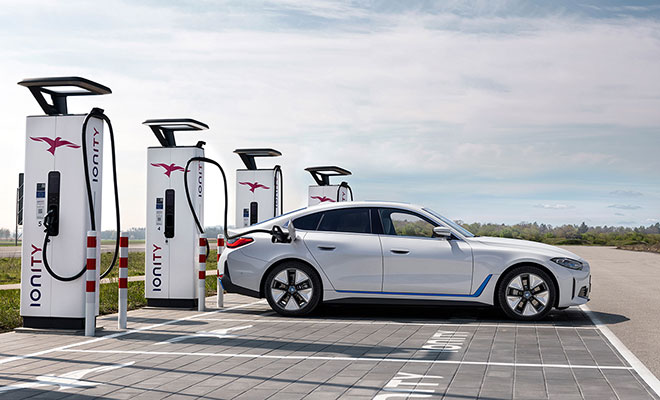 BMW i4