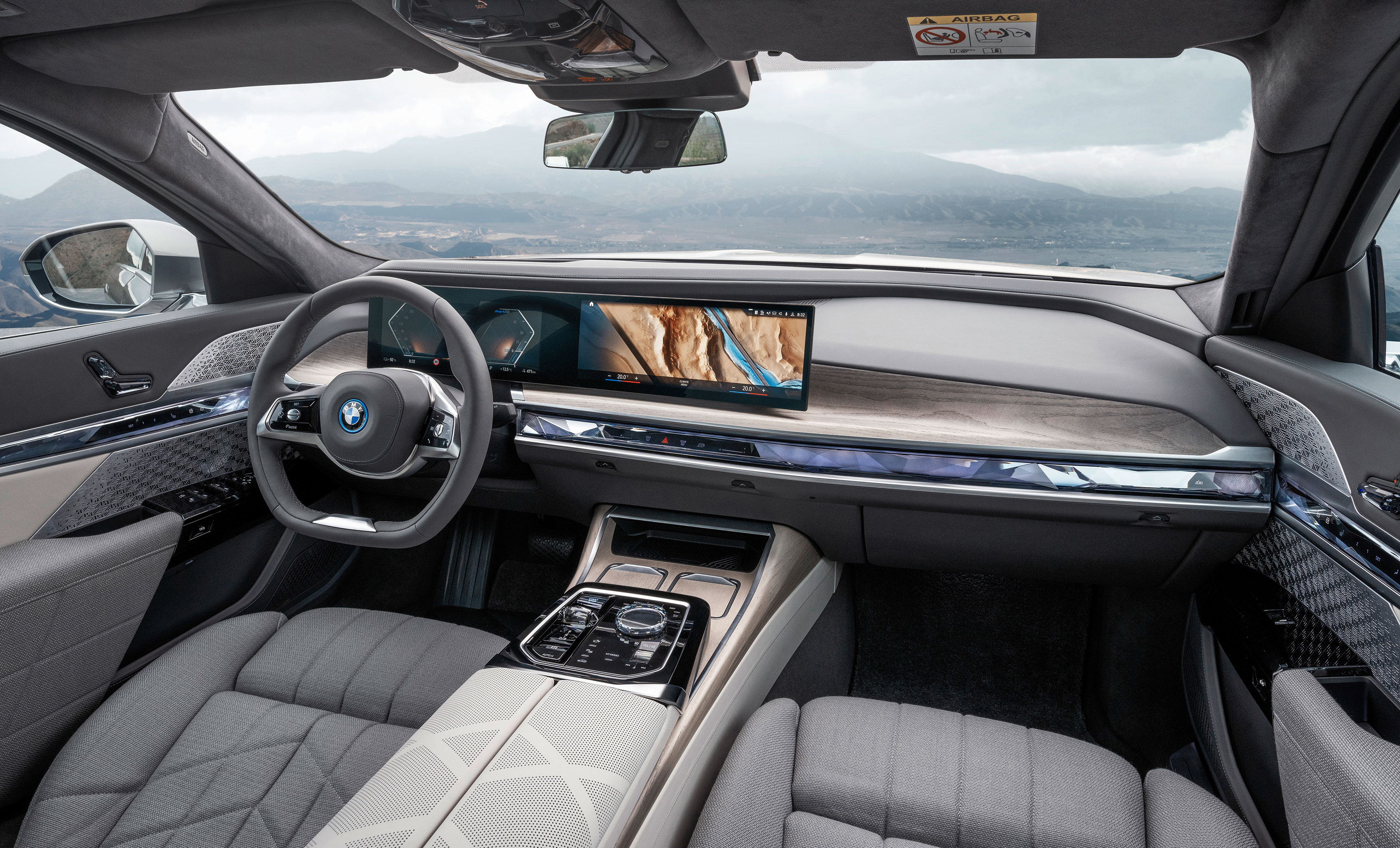 BMW i7, interni