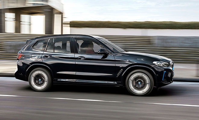 BMW iX3