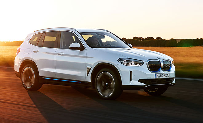 BMW iX3, laterale