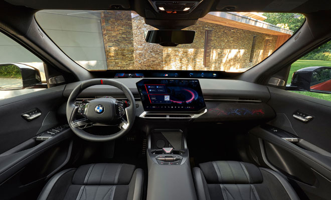 BMW iX4