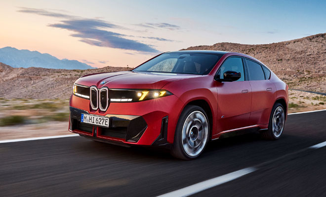 BMW iX4