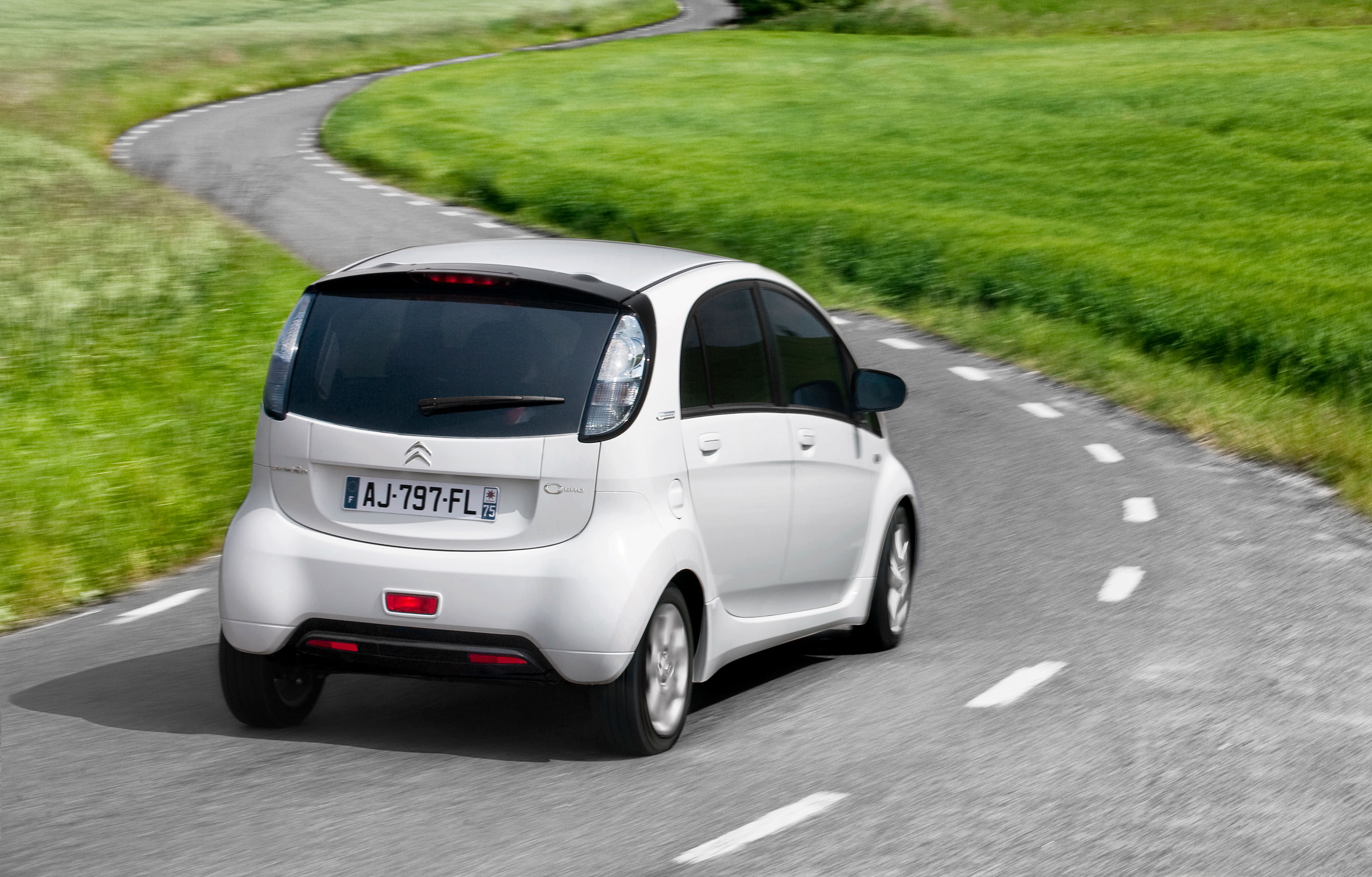 Citroen C-Zero, vista posteriore