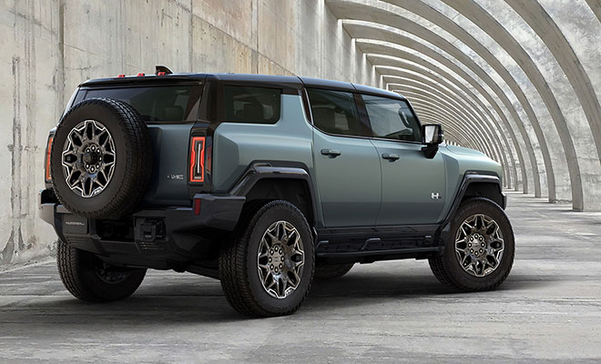 Hummer EV SUV