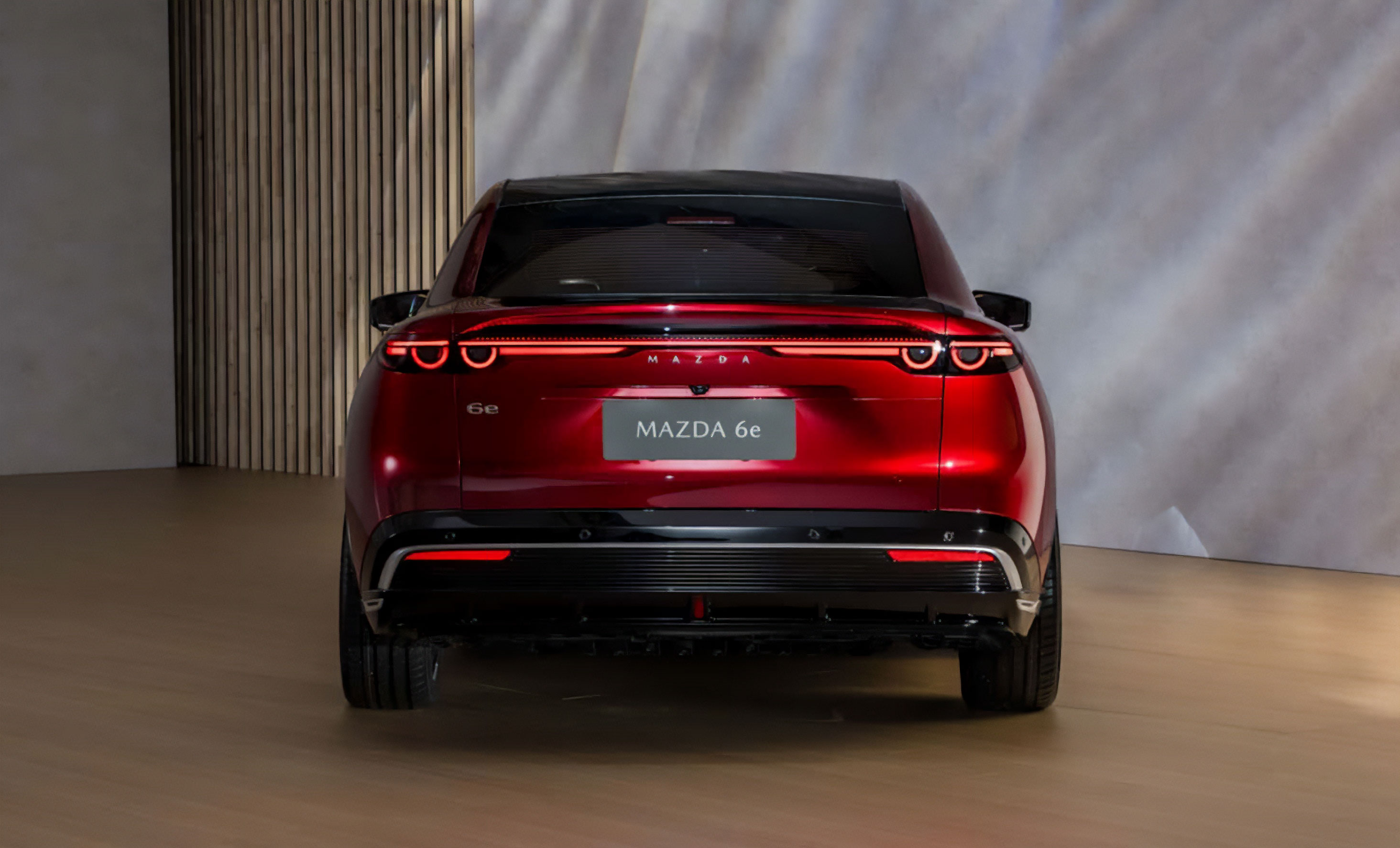 Mazda 6e, vista posteriore