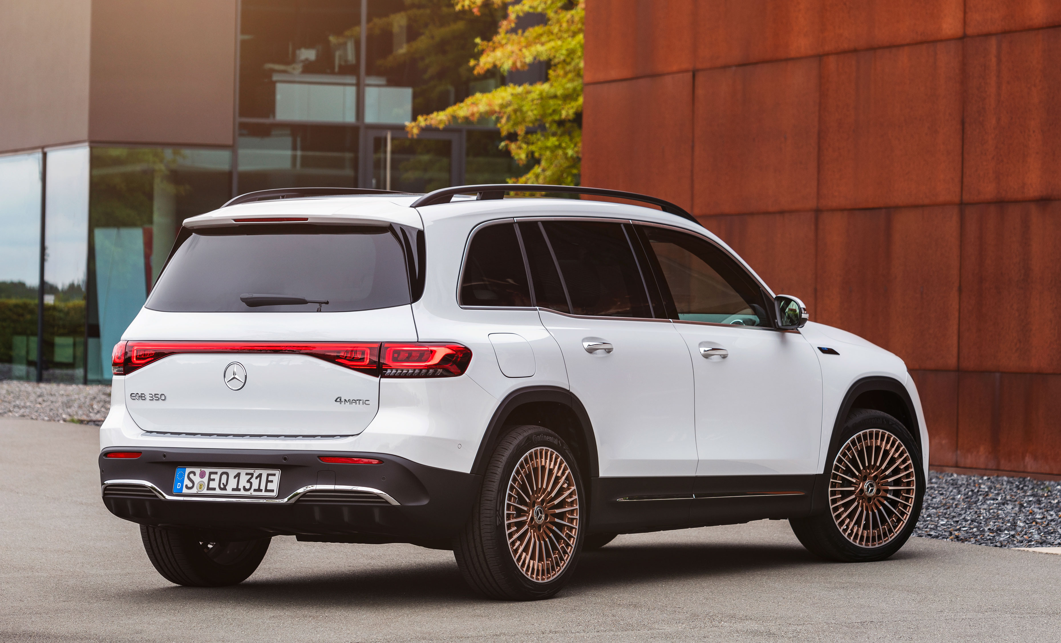 Mercedes EQB 350 4MATIC Caratteristiche e Foto AutoElettrica101