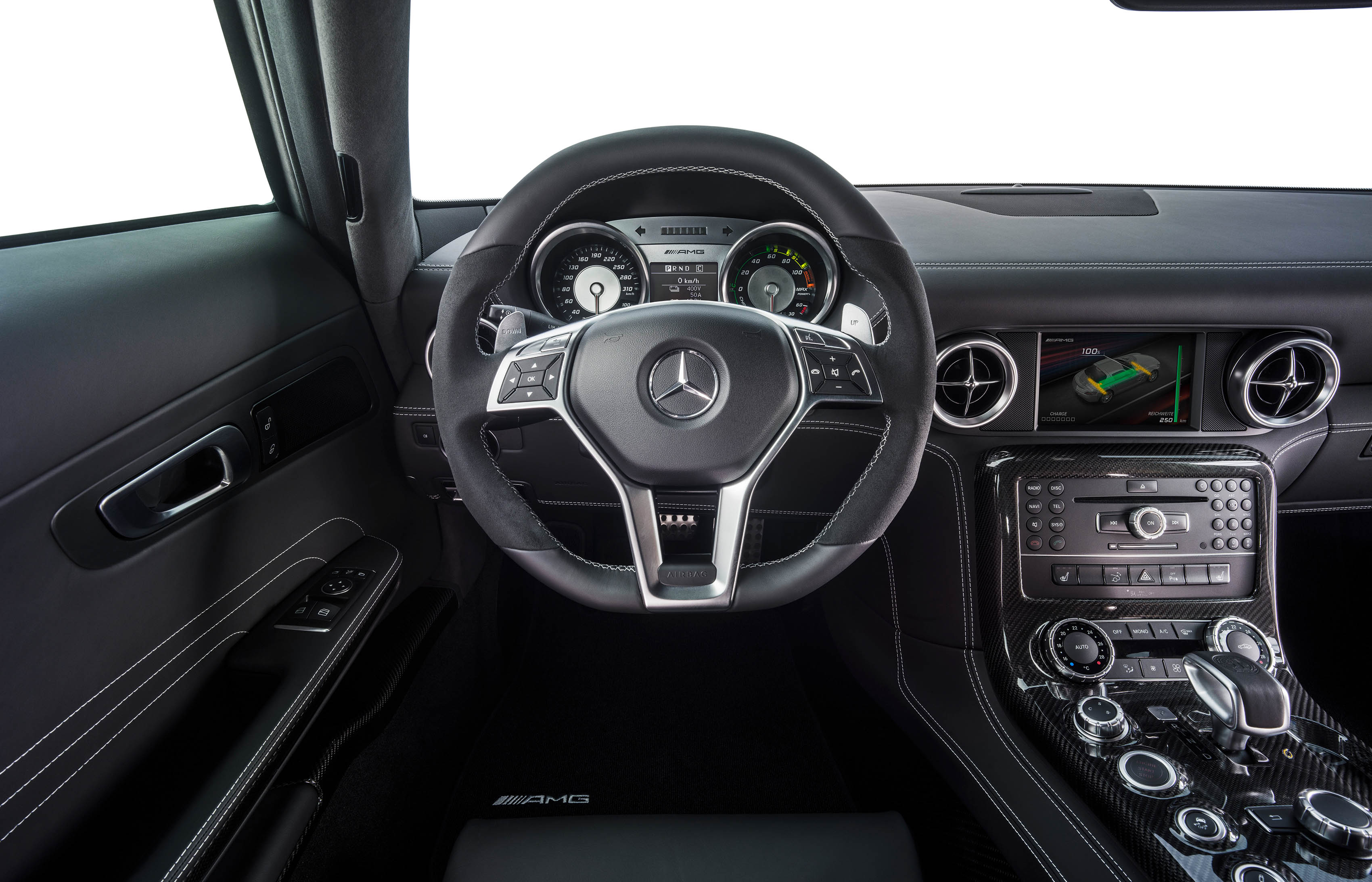 Mercedes SLS AMG Electric Drive, interni