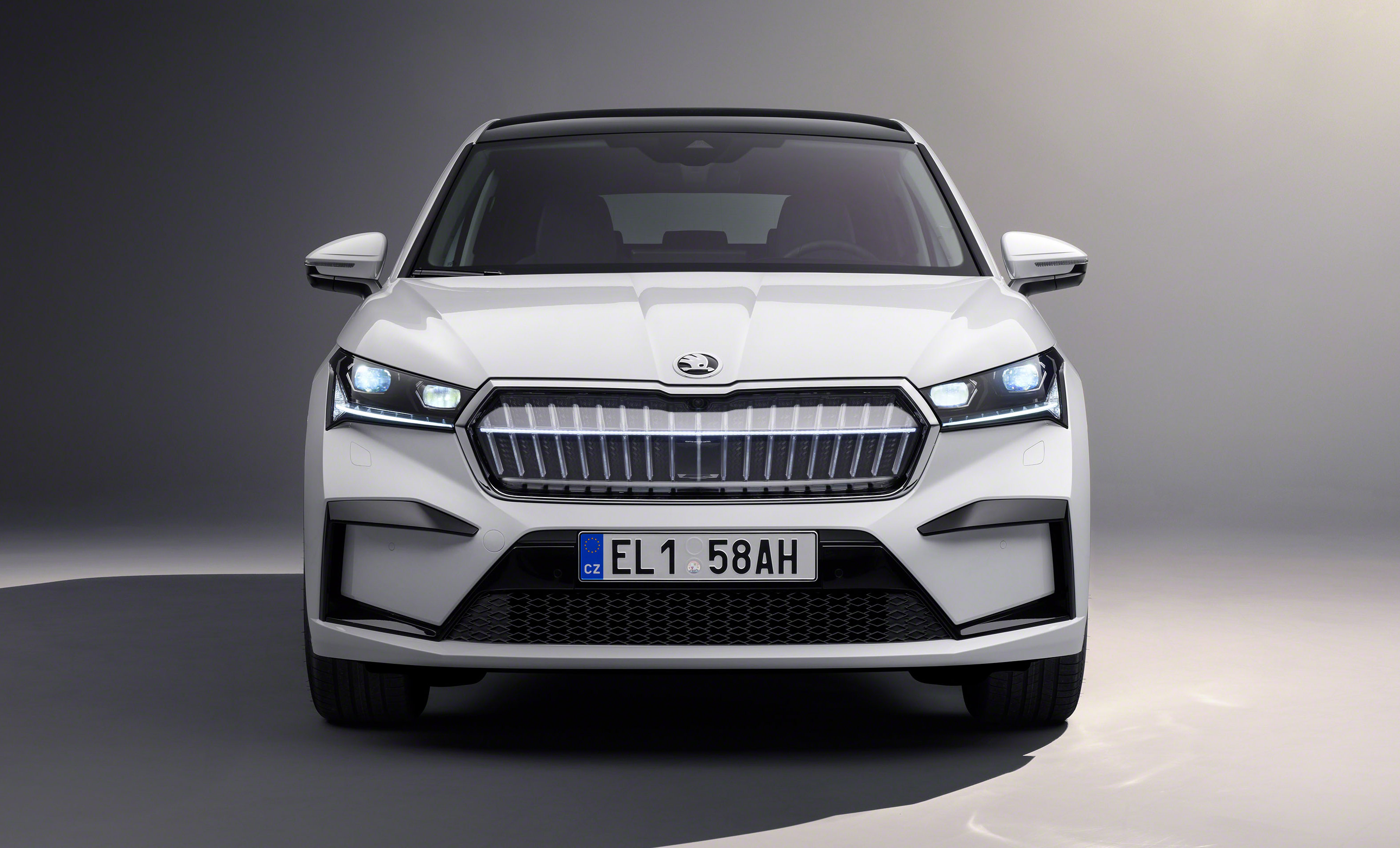 Skoda ENYAQ Coupè iV, vista frontale