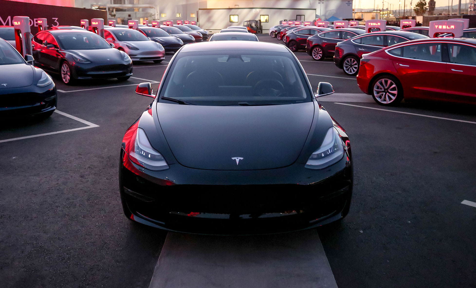 Tesla Model 3, vista frontale