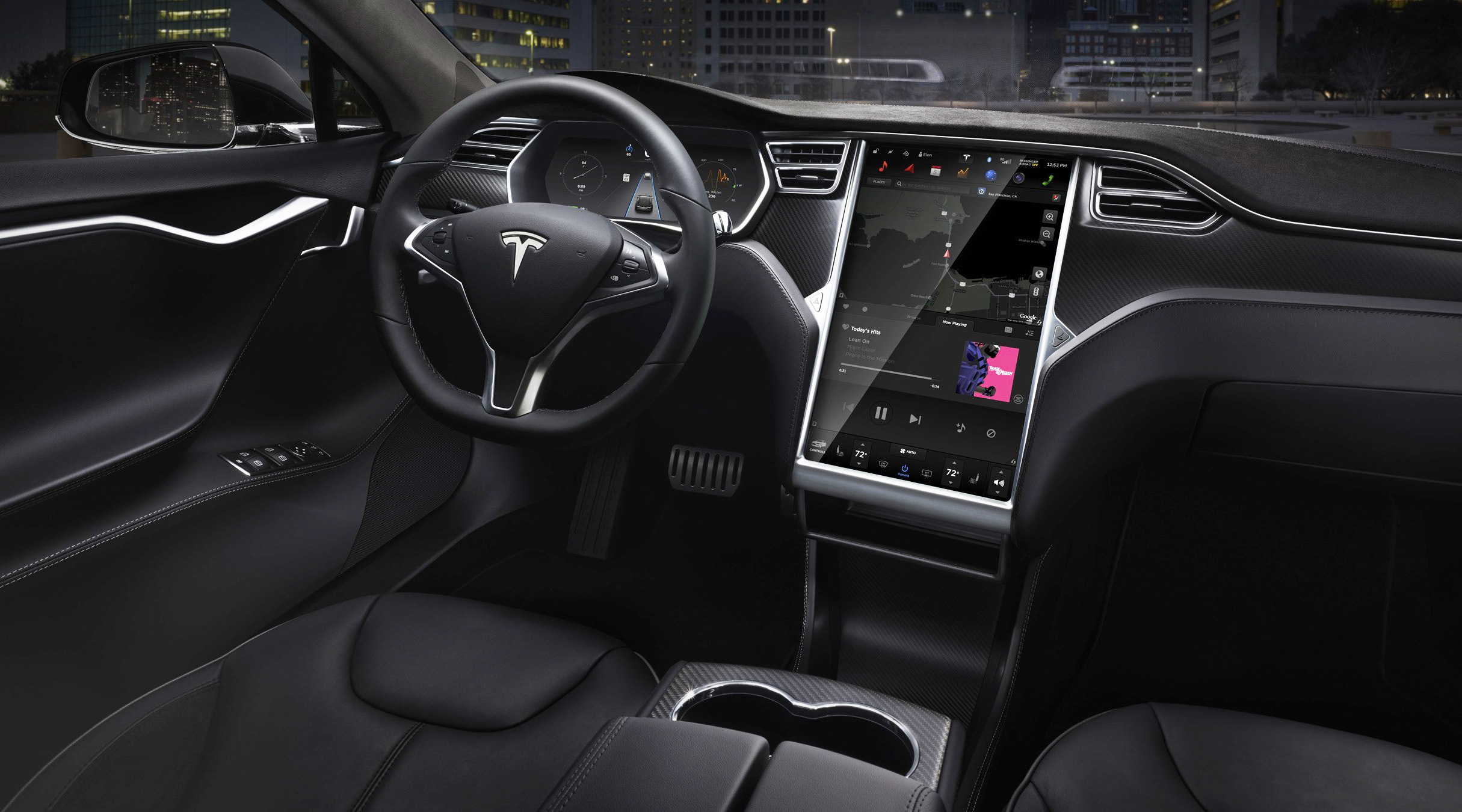 Tesla Model S, interni